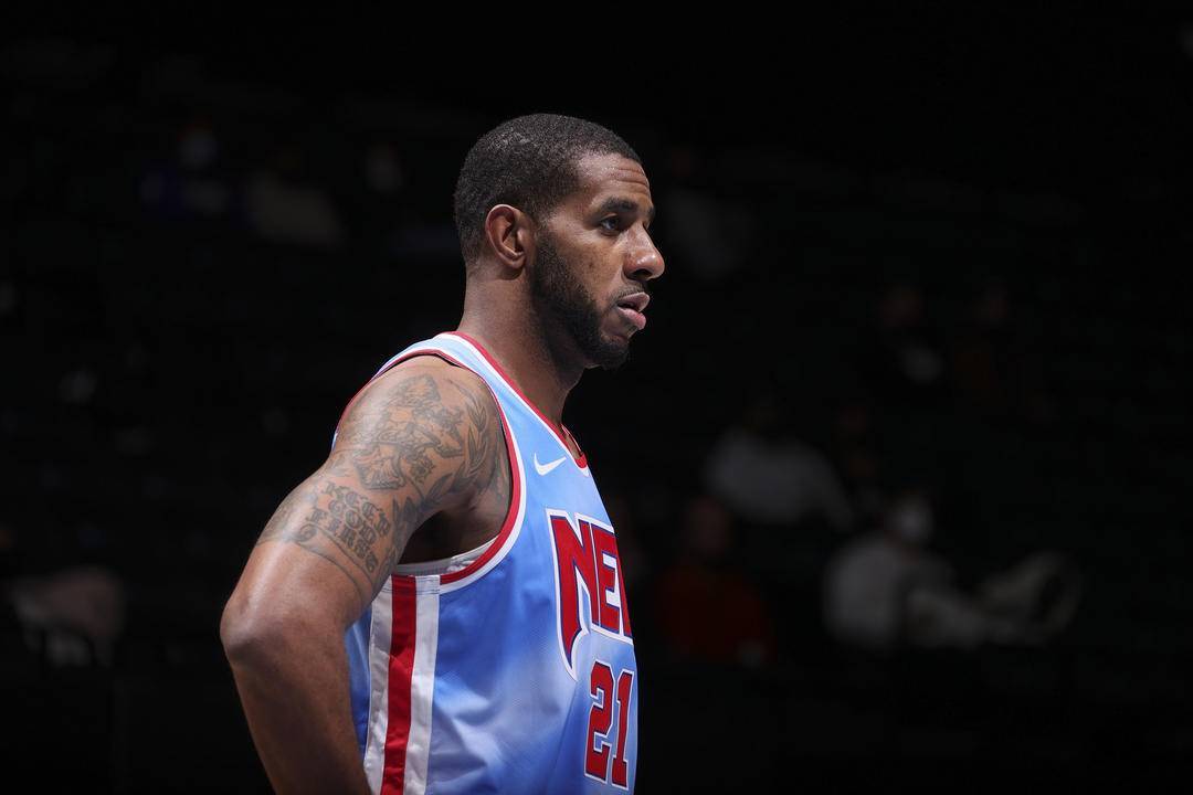 而章鱼的触 而章鱼的触